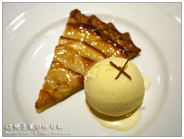 【午茶時光】台北市大安區│Aunt Stellas 詩特莉 (SOGO忠孝館) (捷運忠孝復興站) (三訪) -- 改裝後的詩特莉+期間限定冰淇淋蘋果派