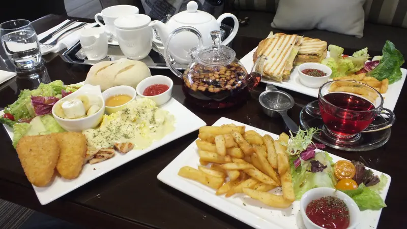 Birkin Waffle Cafe。夠份量的餐點。華麗又舒適的用餐環境。Ｎ訪也值得