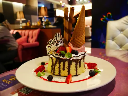 【Angelas日嚐】板橋澎湃早午餐，用料實在好滋味，就連甜點都讓令人印象深刻【栢金 BIRKING-Waffle.Brunch.Bistro】聖誕節餐廳推薦