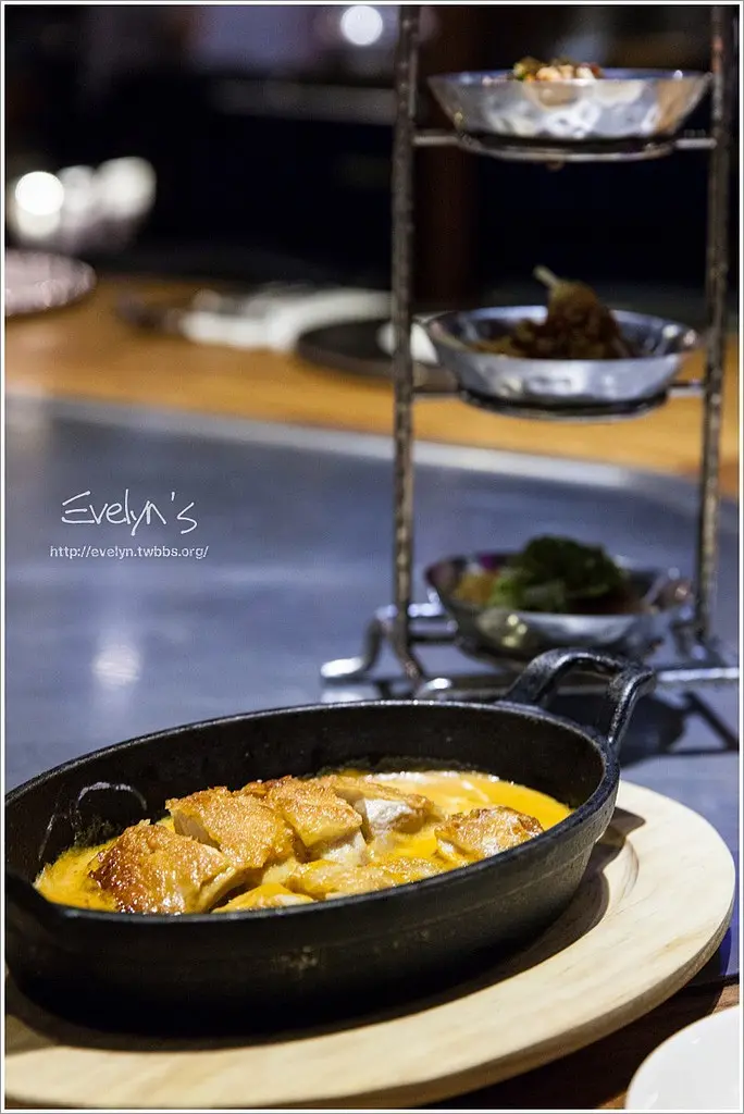 大安區‧泰板燒 Thaipanyaki‧香料。香氣。香味‧鐵板上的泰國菜