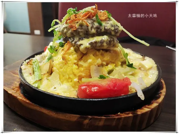 【台北】捷運中山站。免費的Wi-F。早午餐。披薩。燉飯。義大利麵。甜點。咖啡「Vegas Fresh Cafe 義達餐廳」