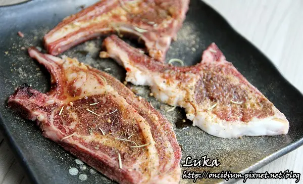 [東區] 櫻花羿日式炭火燒肉 @ 肉品挺不錯，舒適巷弄小店