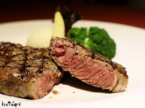 【食記】台北*松山。Volks沃克牛排*肋眼牛排 緞帶義大利麵 全家集團日本引進 牛排餐廳 復興店 敦南店 忠孝復興 南京東路 碳烤牛排