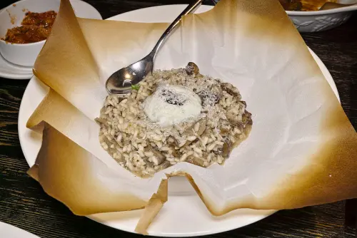 台北 忠孝敦化站 很難訂位但食物不錯的 鬍子餐酒 Baffi Italian trattoria (Taipei)