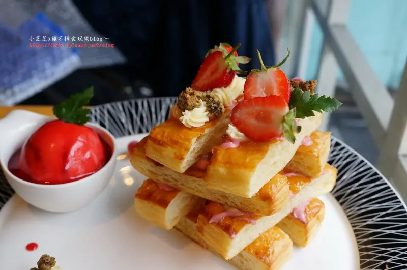 【台北美食】忠孝復興 東區下午茶推薦 跳舞香水 躺在軟軟的雲朵棉花糖上~