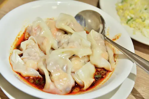 鼎泰豐-蝦肉紅油抄手