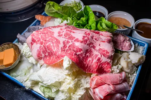 《石膳日本石器料理》東京百年相撲火鍋 高品質新鮮生魚片 - 卡琳。摸魚兒趣