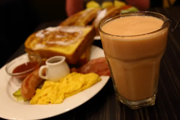 【鯊魚咬吐司】價格平實，份量不少，值得一嚐！