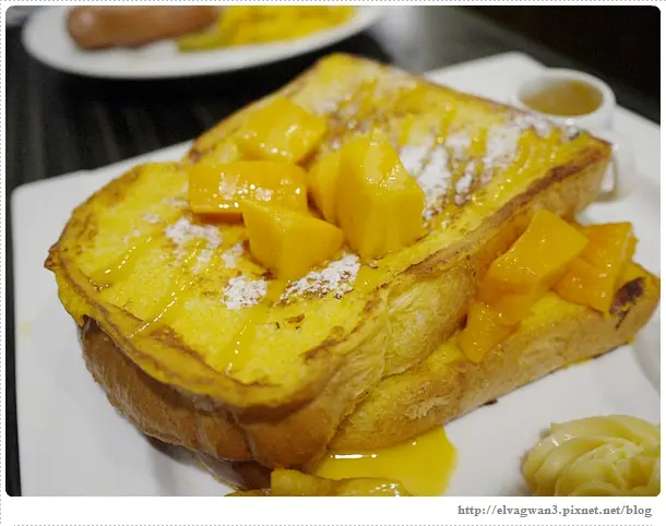 [捷運民權西路站]  鯊魚咬土司 --- 到底是什麼樣的吐司，讓鯊魚忍不住也來咬一口
