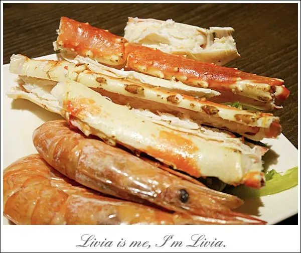 美食。餐廳│ 台北中山區 中山捷運站 品火鍋 中山區帝王蟹 帝王蟹吃到飽吃到爽 家庭聚餐/生日慶祝餐廳/吃到飽餐廳 ❤跟著Livia享受人生❤