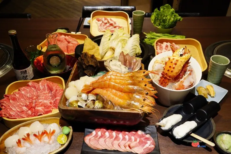 帝王蟹吃2隻就回本～手掌大天使蝦！50硬幣大干貝，品火鍋台北帝王蟹火鍋吃到飽推薦