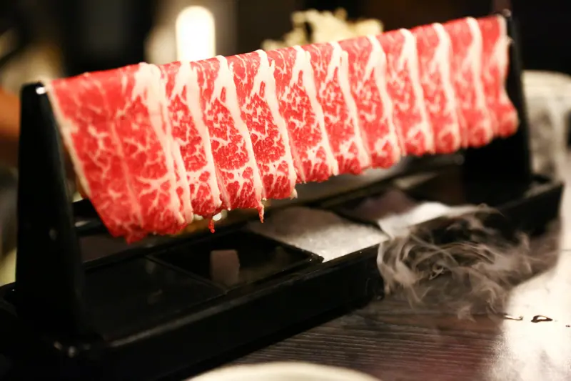 【這一鍋皇室祕藏鍋物】"請皇上移駕中山北殿飲酒用膳。" "朕知道了！"