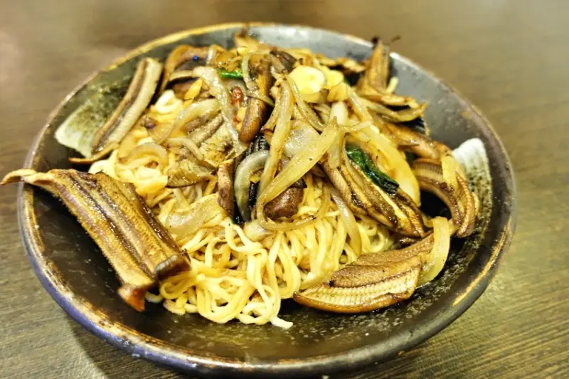 【台北】中山區 阿輝炒鱔魚 吉林路 台南來的鱔魚意麵老店