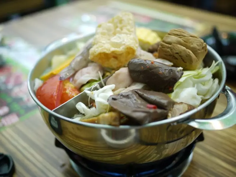 過鍋癮頂級小火鍋(中壢新生店)