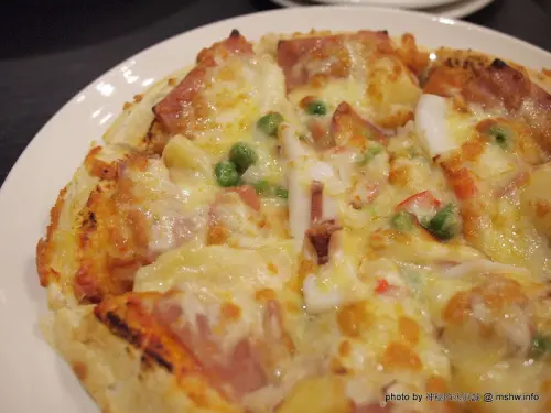 建議菜單是披薩跟烤雞 ~ 新竹竹北