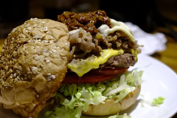 漢堡也蠻好吃的阿-the chips