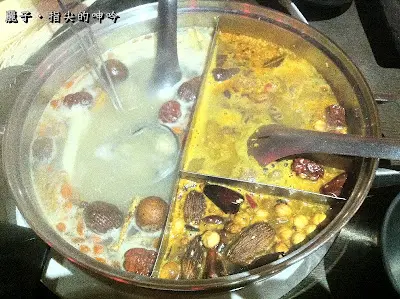 台北東區-蒙古紅蒙古火鍋(吃到飽)