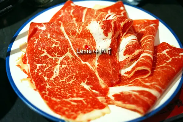 食記【台北】蒙古紅麻辣火鍋吃到飽，選擇超多白湯濃郁的蒙古火鍋