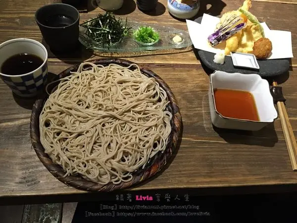 美食。餐廳│ 台北中山區 二月半そば蕎麦麺 愛美怕胖的女孩聚會首選日式餐廳   ❤跟著Livia享受人生❤