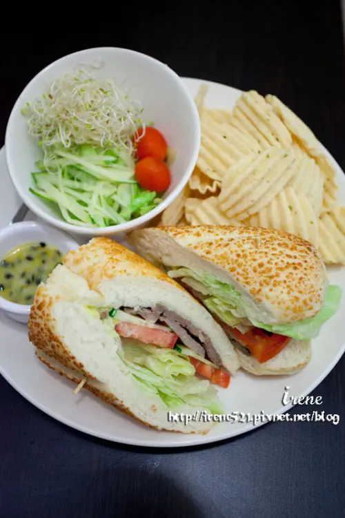 【台北南港】早餐.午餐.下午茶一網打盡‧coffee+咖啡家