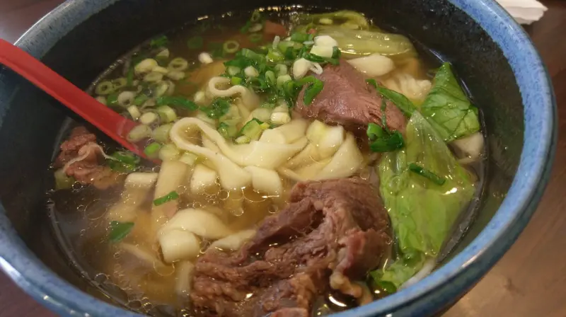 誤打誤撞品嚐到超好吃的曾王記老兵牛肉麵
