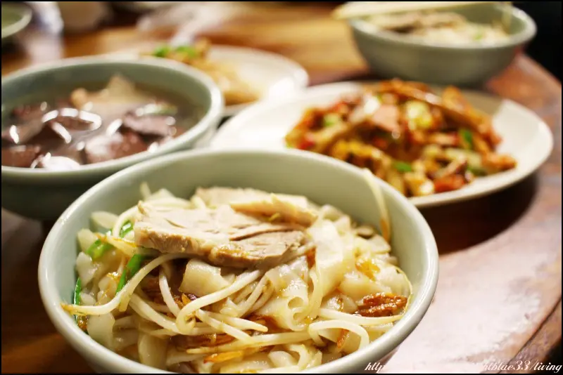 新竹景點美食：北埔老街美食亂亂吃～老街粄條、擂茶霜淇淋、竹塹餅、擂茶喝到飽