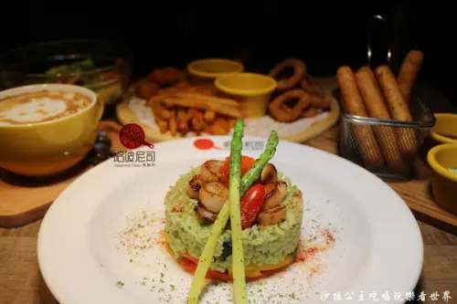 三重義式餐廳『哈波尼司義麵坊』聚餐/義大利麵/價格平實/捷運三重站