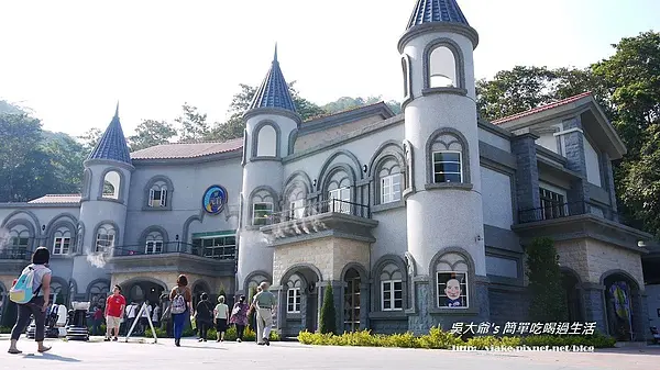 『遊記』南投縣．埔里．大黑松小倆口(元首館)