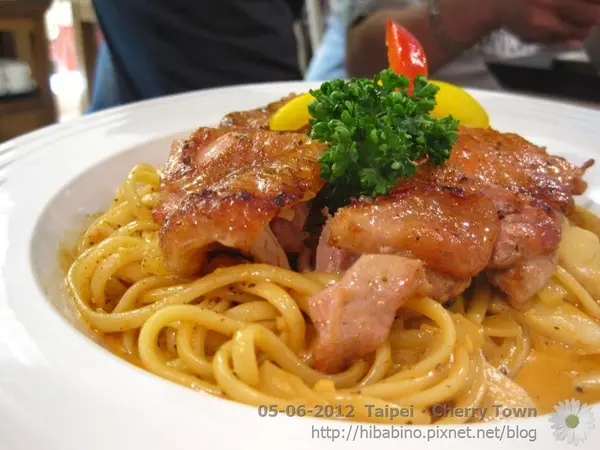 [食記] 台北‧內湖 小巧溫馨的Cherry Town‧櫻桃小鎮食館家(東湖本店) 