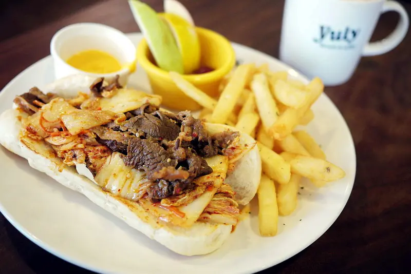 【板橋】價格平實的美味早午餐 ● Yuly早午餐吧-Brunch&Coffee