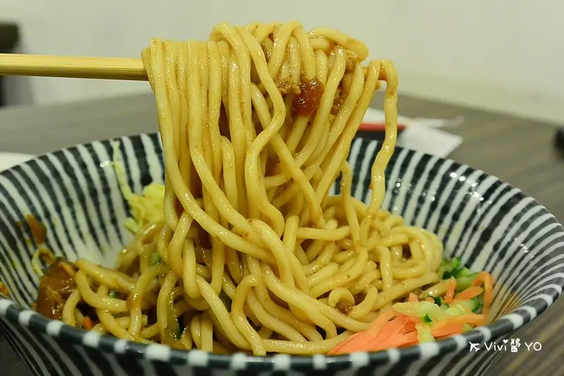 台北松山區 捷運南京三民站 民生社區 畢家私房麵 好吃麵店