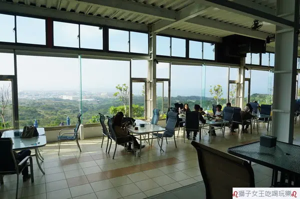 (桃園●蘆竹)大古山景觀咖啡~海灣星空咖啡館~看海~看飛機~看夜景