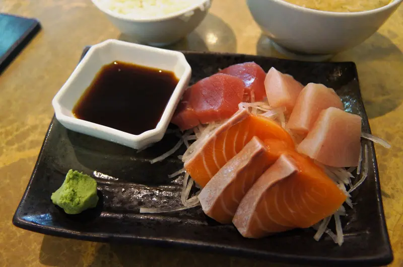 內湖美食推薦-超新鮮生魚片<金泰日式料理>