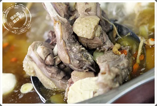 『食記。桃園中壢』番鴨牧場　養生薑母鴨及古早味磚窯雞　