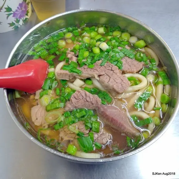 (2018年台北牛肉麵節初選入圍店家)「劉山東牛肉麵」--- 飄香超過一甲子，獨門美味滿足八方饕客!