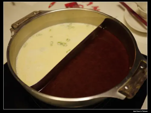 [滿堂紅] 擁有最高牛肉品質的吃到飽麻辣鍋~滿堂紅威了~