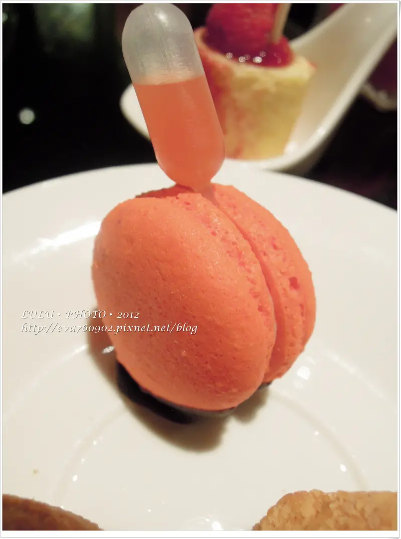 【食】京站‧君品‧雲軒‧貴婦下午茶‧甜點也讓人太瘋狂!!