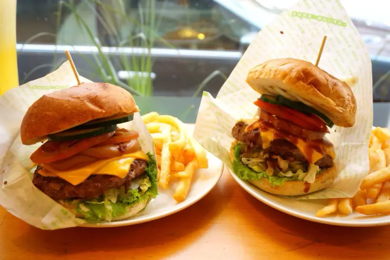 【嘉義】樂檸漢堡文雅店 XL SIZE牛肉漢堡 熱量大爆表吃得好過癮