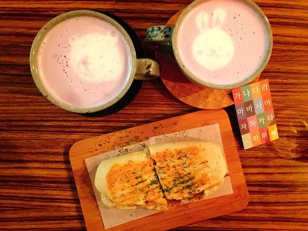 │食記│台北/卡那達咖啡店(카페가나다)✿韓風咖啡館x捷運忠孝新生附近咖啡廳