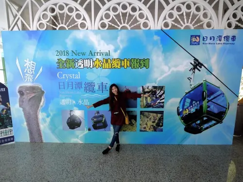 【活動邀約體驗】九族水晶纜車體驗、水晶餐廳用餐心得。日月潭透明水晶纜車體驗、纜車賞湖景