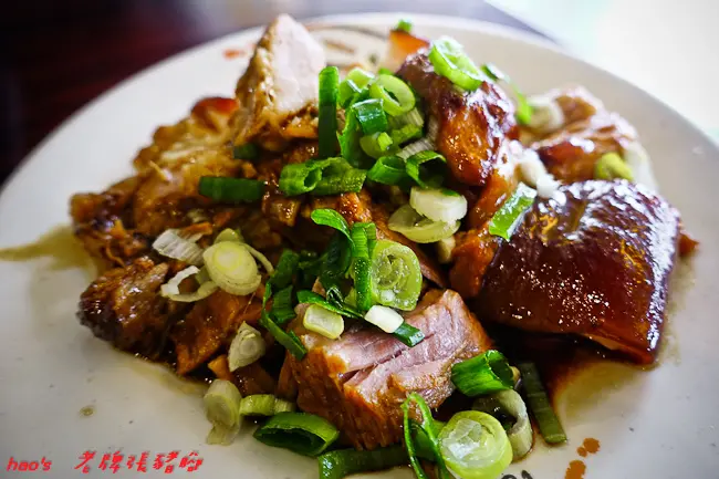 【台北大同】老牌張豬腳飯 康熙來了美食推薦 日本美食節目、藝人專程打工介紹 - 軟腴肥美，不油不膩的老牌豬腳熱門名店