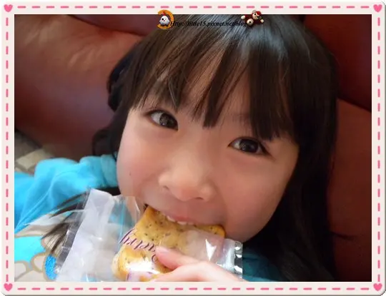 手工牛軋蘇打餅 不小心就嗑光哩