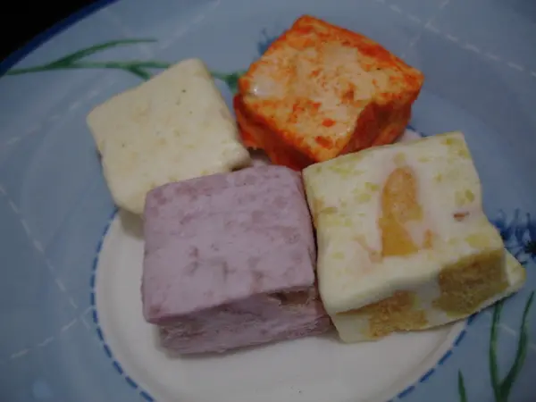 鹹甜的新奇口感~諾貝爾奶糖酥