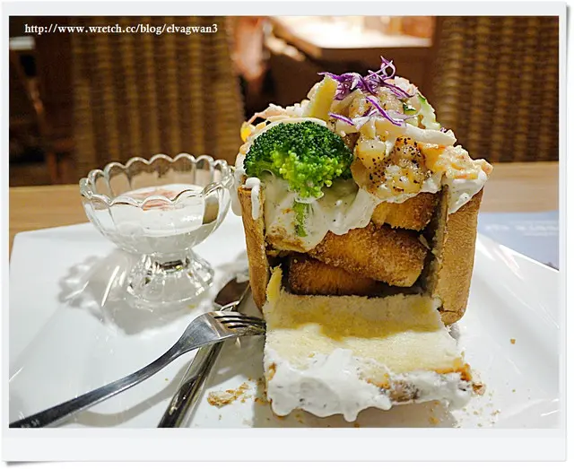 [捷運士林站] 有幸福cafe -- 吃了會幸福的鹹口味蜜糖吐司