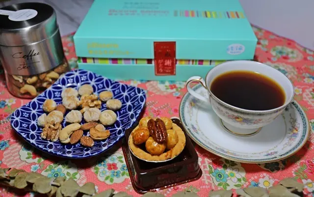 有幸福Cafe、台北士林中秋伴手禮推薦~宅配、送禮好選擇(蛋奶素)



