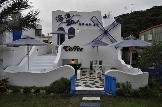 藍白色系希臘風情~海洋20M咖啡館