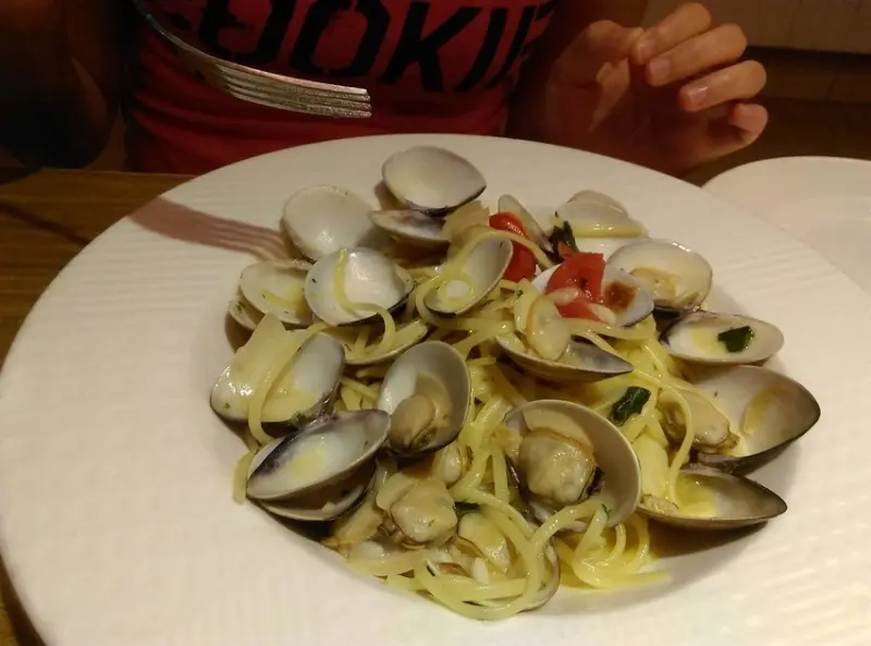 【台北美食】RoseMary螺絲瑪莉義麵坊:中山站 高CP值排隊意大利餐廳，必點粉紅醬義大利麵，甜點超水準！