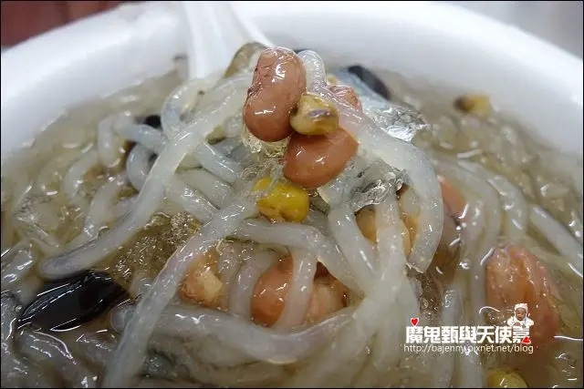 《捷運中和新蘆線/迴龍站美食》新莊龍安粉條冰．斗南米糕甲~南新莊夏日輕食午餐加消暑冰品