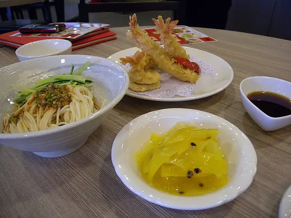 十里安精緻手麵館