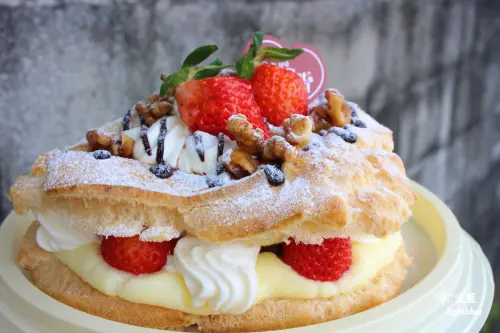 嘉義美食：淺藍 × 貓尾巴Cats tail～隨時都大排長龍的泡芙